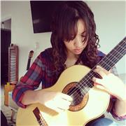 Profesora de Guitarra y musica, para niños, adolescentes y adultos